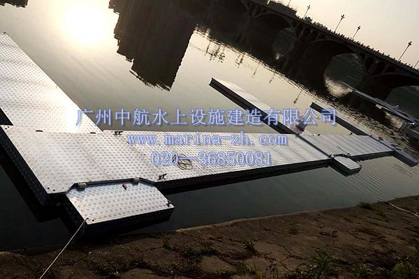 水上平臺(tái) 龍舟平臺(tái) 廣州中航水上設(shè)施建造有限公司